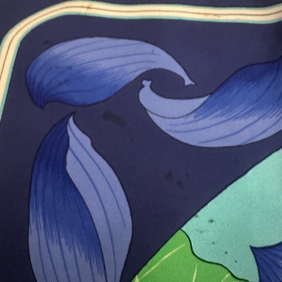 Vintage Hermes Fleur de Lotus scarf updated description. - Picture 7 of 10